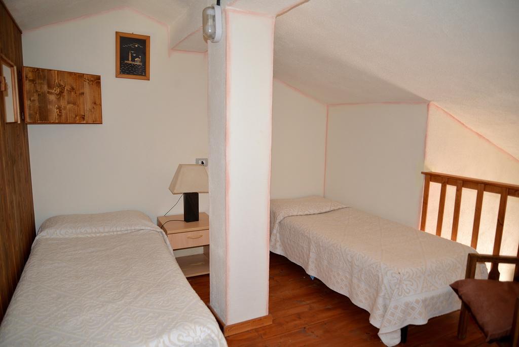 Hotel Valle Del Cedrino Galtellì Kültér fotó