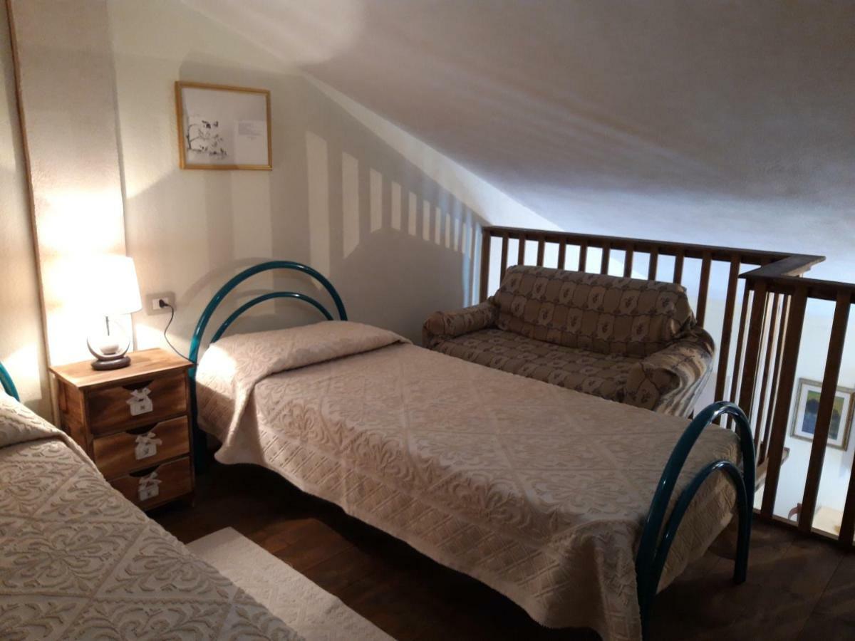 Hotel Valle Del Cedrino Galtellì Kültér fotó