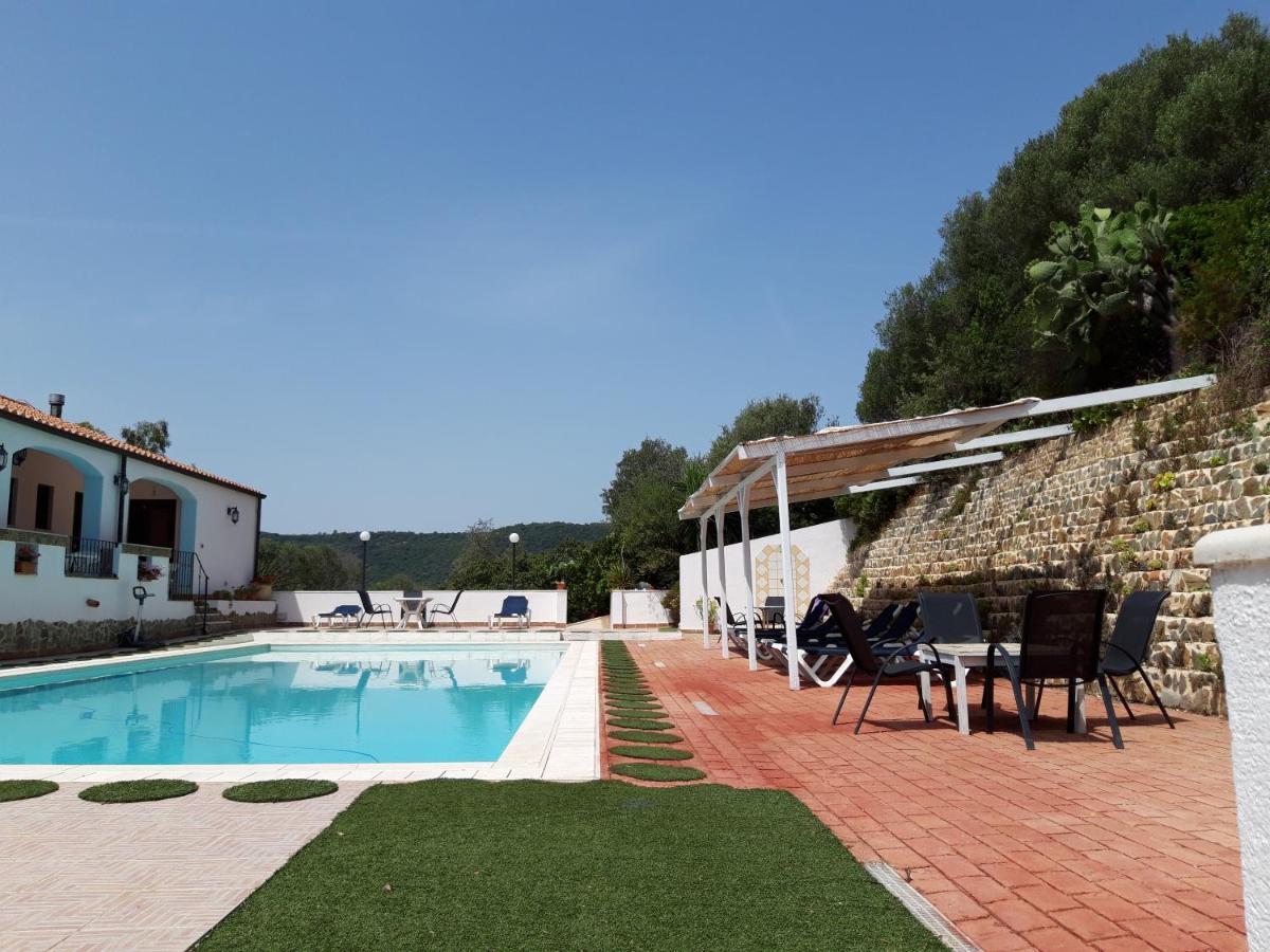 Hotel Valle Del Cedrino Galtellì Kültér fotó