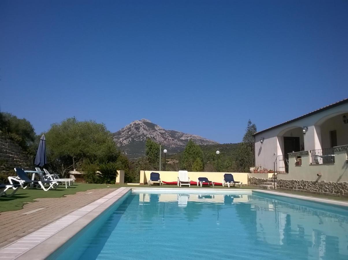 Hotel Valle Del Cedrino Galtellì Kültér fotó