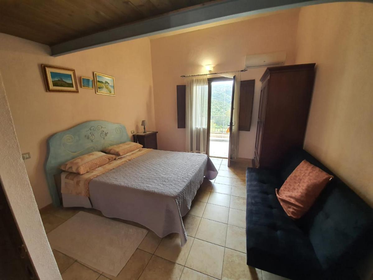 Hotel Valle Del Cedrino Galtellì Kültér fotó